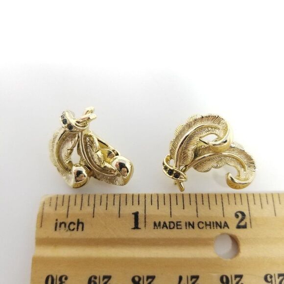 Vintage Gold Tone and Rhinestone Feather Plume Clip On Earrings, Retro Estate - Picture 3 of 5